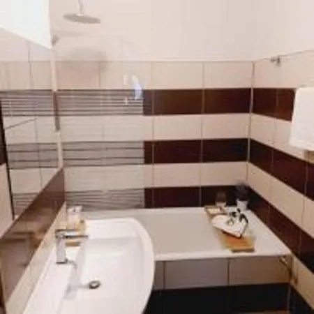 Cozy In The Center Of Διαμέρισμα Βουκουρέστι