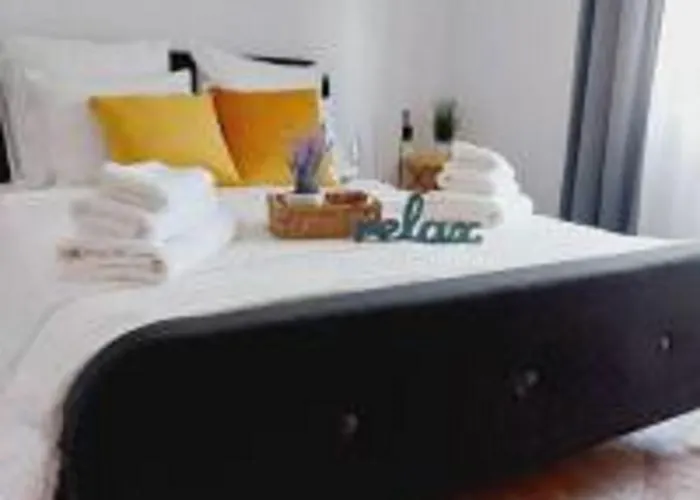 アパート Cozy In The Center Of ブカレスト