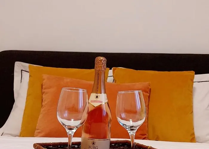 Cozy In The Center Of * ブカレスト